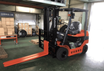 Những tiêu chuẩn và quy định an toàn về xe nâng Những tiêu chuẩn và quy định an toàn về xe nâng